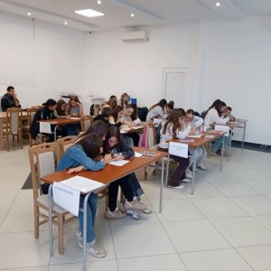 Read more about the article Takmičenje „Misli mine“ – naše učenice predstavljale školu