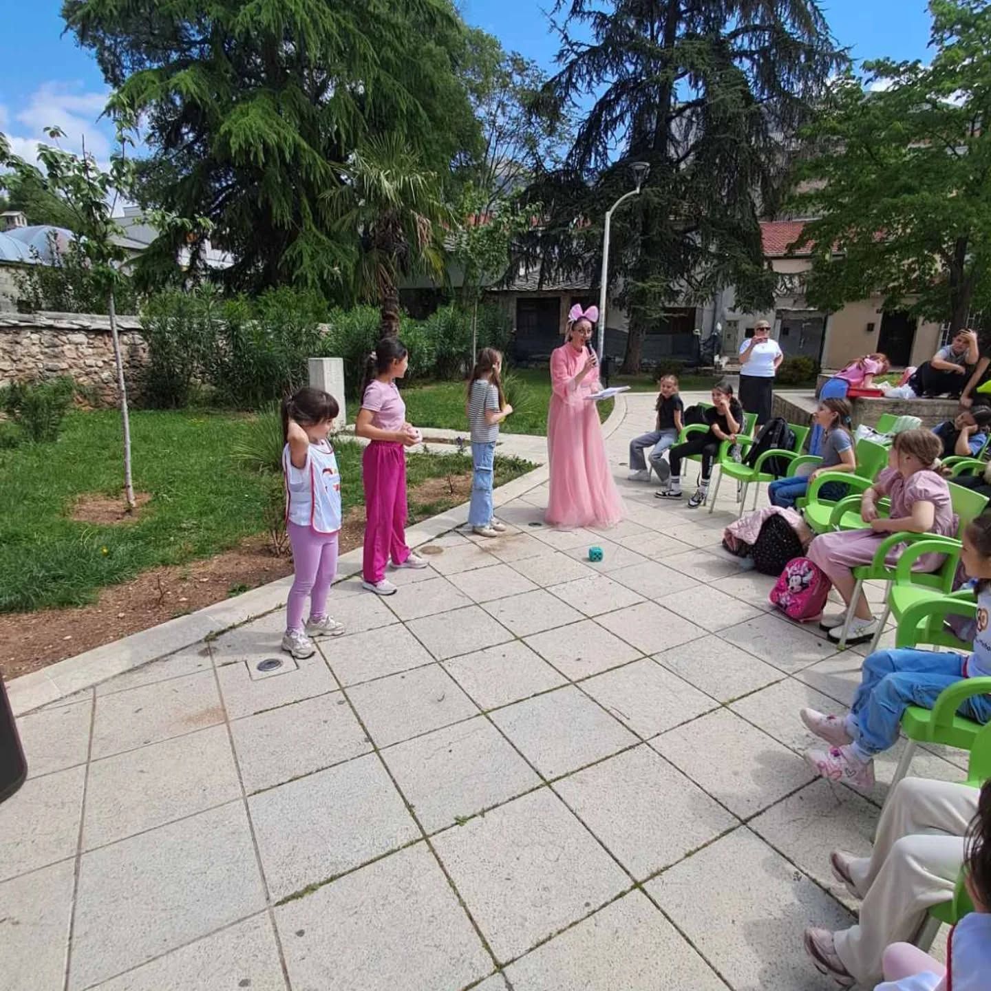Kreativnost na djelu: Naši četvrtaši zablistali na radionici pisanja u Fejićevoj
